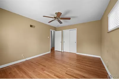 10609 Knollshire Drive, Affton, MO 63123 - Photo 17