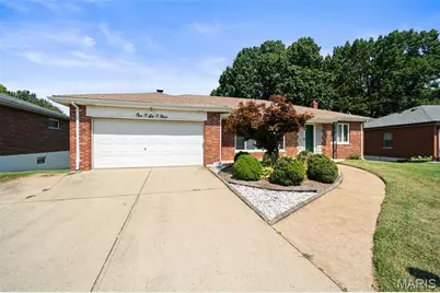 10609 Knollshire Drive, Affton, MO 63123 - Photo 3