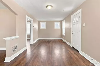 8153 Toddy Avenue, Bel-Ridge, MO 63114 - Photo 9