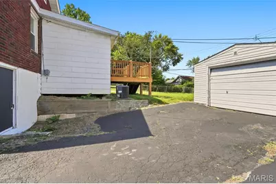 8153 Toddy Avenue, Bel-Ridge, MO 63114 - Photo 27