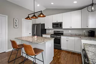 2010 Riverdew Dr, Saint Paul, MO 63366 - Photo 11