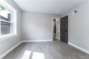 1284 Sells Ave, Saint Louis, MO 63147 - Photo 15