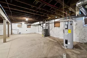 2032 E Adelaide Ave, Saint Louis, MO 63107 - Photo 25