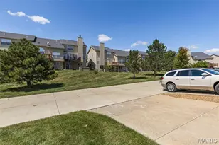 212 Countryshire Dr, Lake Saint Louis, MO 63367 - Photo 5
