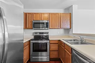 212 Countryshire Dr, Lake Saint Louis, MO 63367 - Photo 19