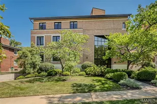 31 Brighton Way, Clayton, MO 63105 - Photo 1