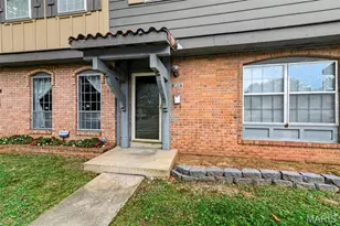 8820 Santa Bella Dr, Hazelwood, MO 63042 - Photo 3