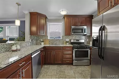 2140 Gray Avenue, Richmond Heights, MO 63117 - Photo 9