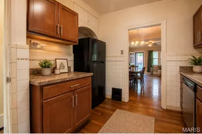 5851 Hampton Avenue, Saint Louis, MO 63109 - Photo 17