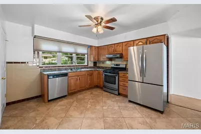 1245 Lindsay Lane, Florissant, MO 63031 - Photo 11