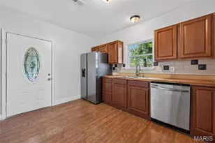129 E Pacific St, Pacific, MO 63069 - Photo 41