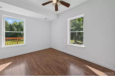 129 E Pacific Street, Pacific, MO 63069 - Photo 15
