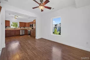 129 E Pacific St, Pacific, MO 63069 - Photo 11