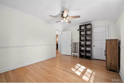 225 Parkland Avenue, Glendale, MO 63122 - Photo 19