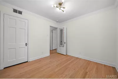225 Parkland Avenue, Glendale, MO 63122 - Photo 21