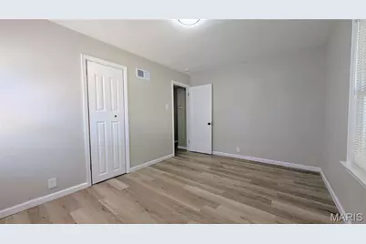 9716 Lilly Jean Drive, Woodson Terrace, MO 63134 - Photo 9