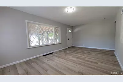 9716 Lilly Jean Drive, Woodson Terrace, MO 63134 - Photo 5