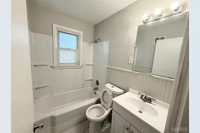 6122 Jackson Avenue, Berkeley, MO 63134 - Photo 11