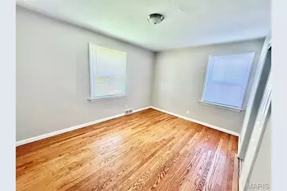 6122 Jackson Avenue, Berkeley, MO 63134 - Photo 9