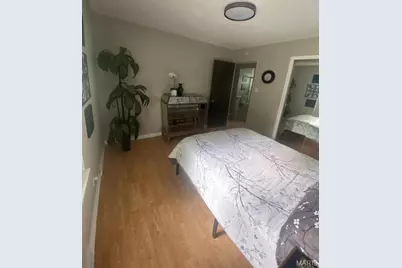 235 N Dellwood Road, Saint Louis, MO 63135 - Photo 7