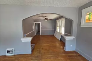5947 Summit Pl, Saint Louis, MO 63147 - Photo 3