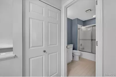 437 Clara Avenue #18, Saint Louis, MO 63112 - Photo 15