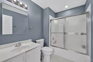 437 Clara Ave, Saint Louis, MO 63112 - Photo 17