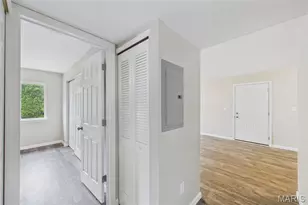 2797 Blackforest Dr, Oakville, MO 63129 - Photo 11