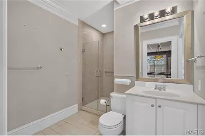 103 Linden Avenue, Clayton, MO 63105 - Photo 35