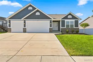 130 Pomodora Cir, Wentzville, MO 63385 - Photo 1