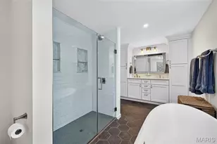18 Chaminade Dr, Saint Louis, MO 63141 - Photo 31