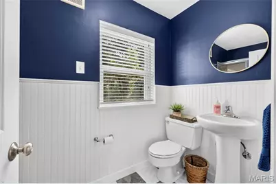 18 Chaminade Drive, Saint Louis, MO 63141 - Photo 25