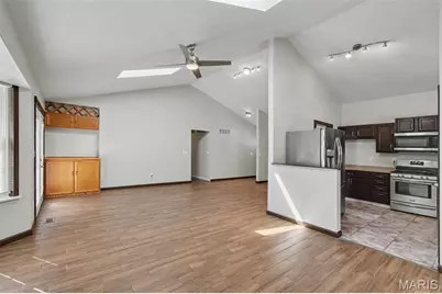 202 Barrington Drive, Saint Peters, MO 63376 - Photo 5