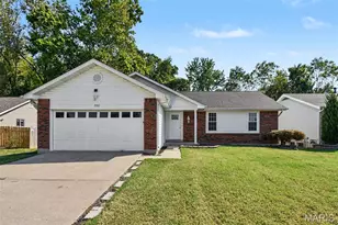 202 Barrington Dr, Saint Peters, MO 63376 - Photo 1
