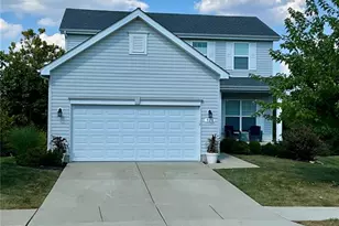 526 Golden Leaf Ct, Lake Saint Louis, MO 63367 - Photo 1