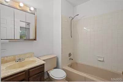9525 Brenda Avenue, Affton, MO 63123 - Photo 21