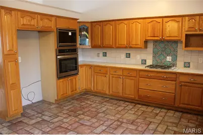 1007 Southway Drive, Bowling Green, MO 63334 - Photo 9