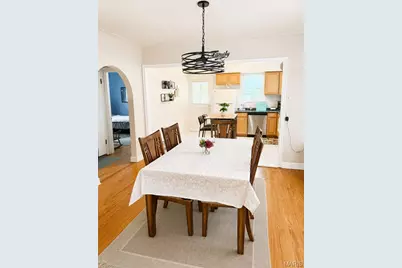 227 W Loretta Avenue, Saint Louis, MO 63125 - Photo 5