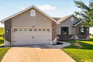 136 Prairie Bluffs Dr, Wentzville, MO 63385 - Photo 1