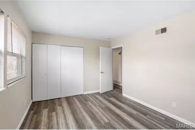 11039 Landseer Drive, Saint Louis, MO 63136 - Photo 17