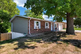 3424 La Salle Dr, Saint Charles, MO 63301 - Photo 1