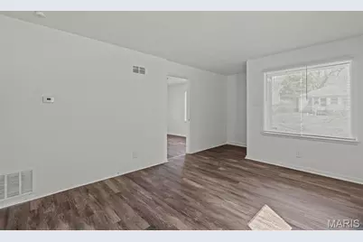 9823 Winkler Drive, Saint Louis, MO 63136 - Photo 5