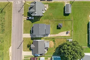 626 E 7th St, Washington, MO 63090 - Photo 33
