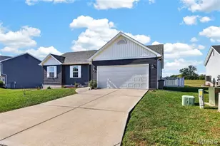 831 Warrior Ridge Dr, Warrenton, MO 63383 - Photo 3