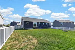 831 Warrior Ridge Dr, Warrenton, MO 63383 - Photo 43