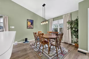 72 Hickoryshade Ct, Saint Peters, MO 63376 - Photo 5