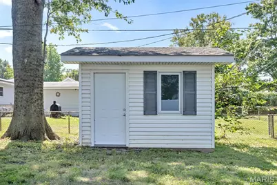 375 Albert Drive, Florissant, MO 63031 - Photo 21
