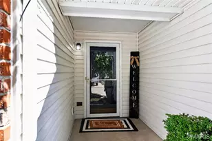 223 Homeshire Cir, Wentzville, MO 63385 - Photo 3