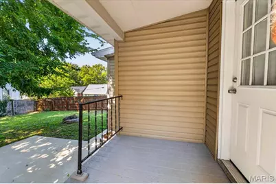 2415 Florent Avenue, Saint Louis, MO 63143 - Photo 25