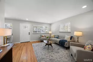 8816 Bridgeport Ave, Brentwood, MO 63144 - Photo 13